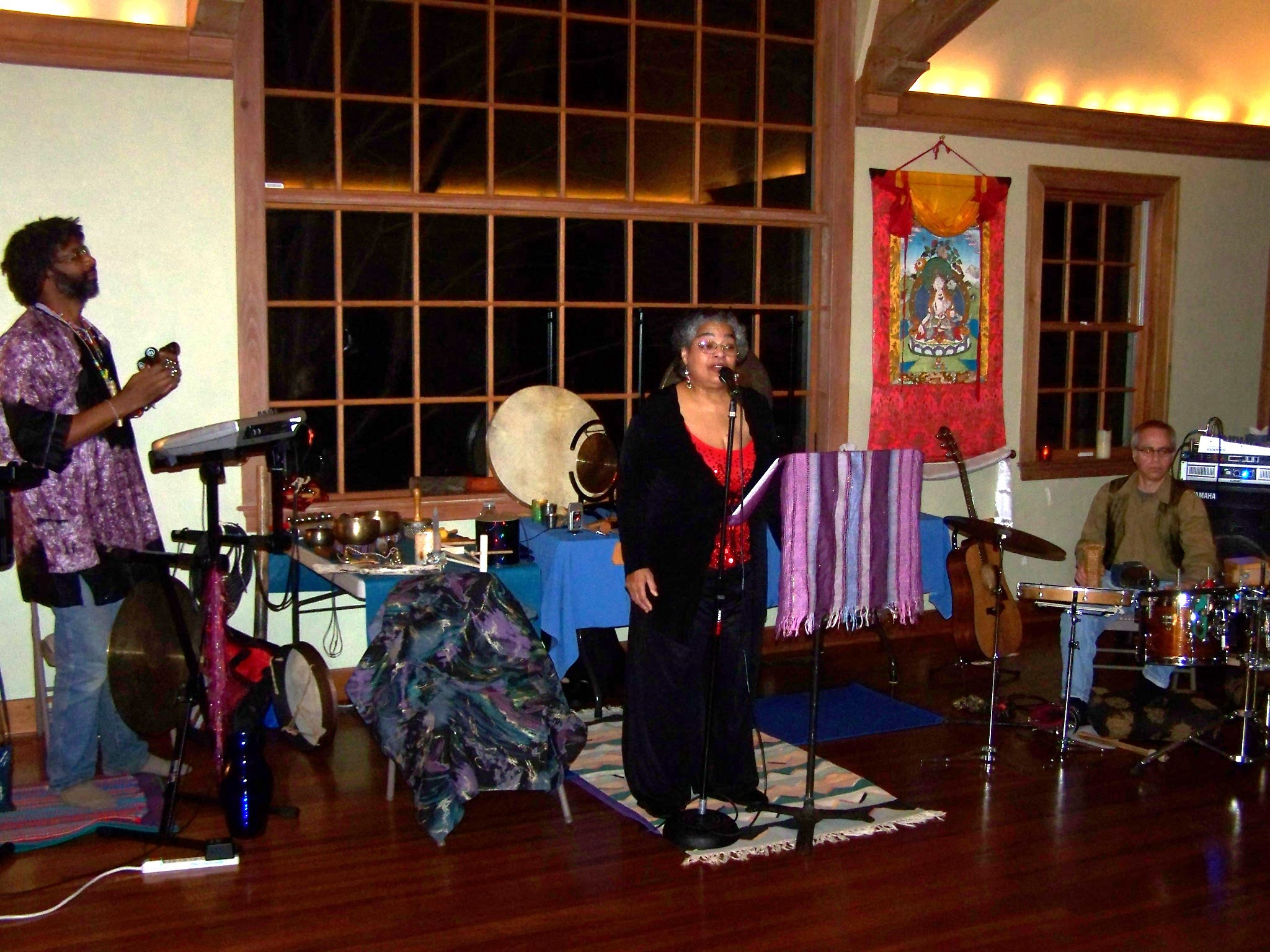 December 2011 at The Center at WestwoodsTonia Pinheiro, vocals, singing bowls; Ukumbwa Sauti, percussion, midi-keyboard, electronic atmospheres and vocals; Mark Nathanson, guitar, percussion. 